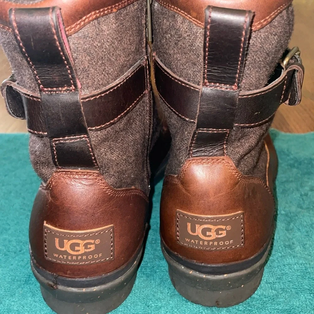 UGG Brown Leather & Wool Lace-Up Winter Boots